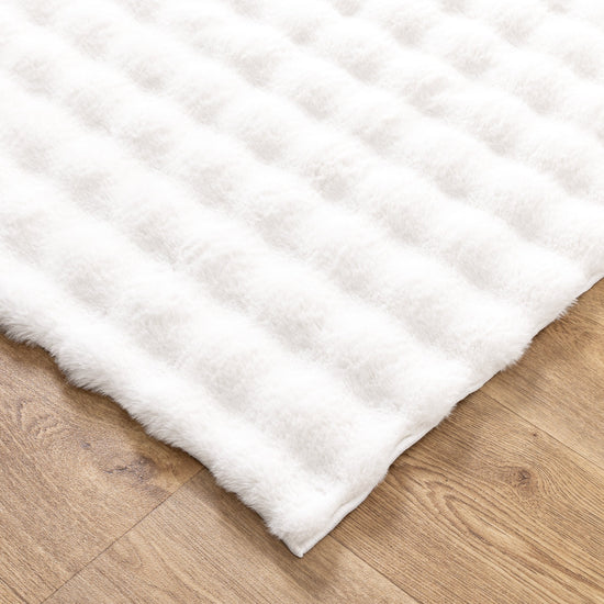 Purity Washable Rug White